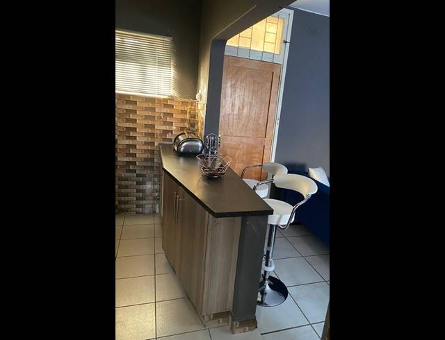 0.5 BEDROOM FLAT FOR SALE IN GLENWOOD